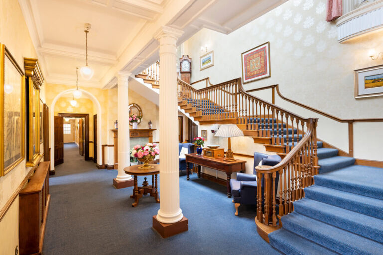 Abbots Leigh Manor Nursing Home - Image 1