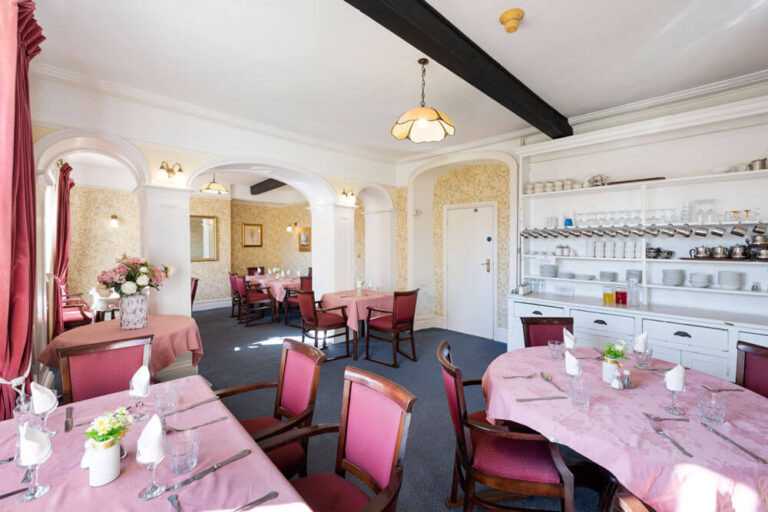 Lampton House - Image 2